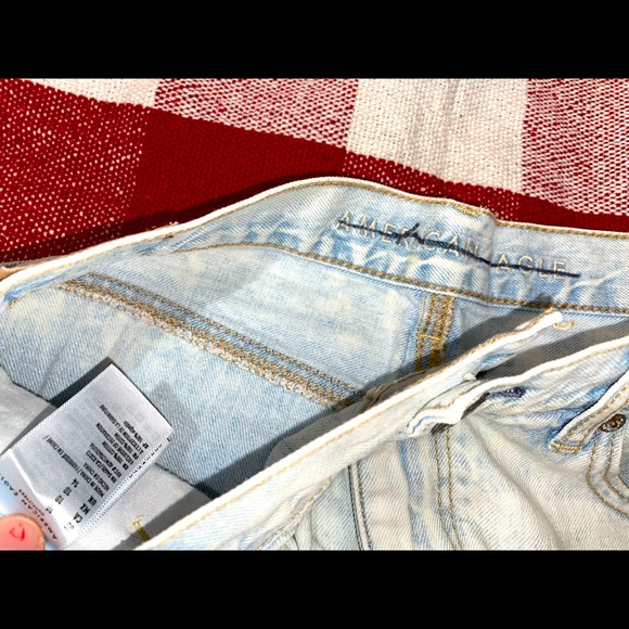 AMERICAN EAGLE JEAN SHORTS - Picture 3 of 3